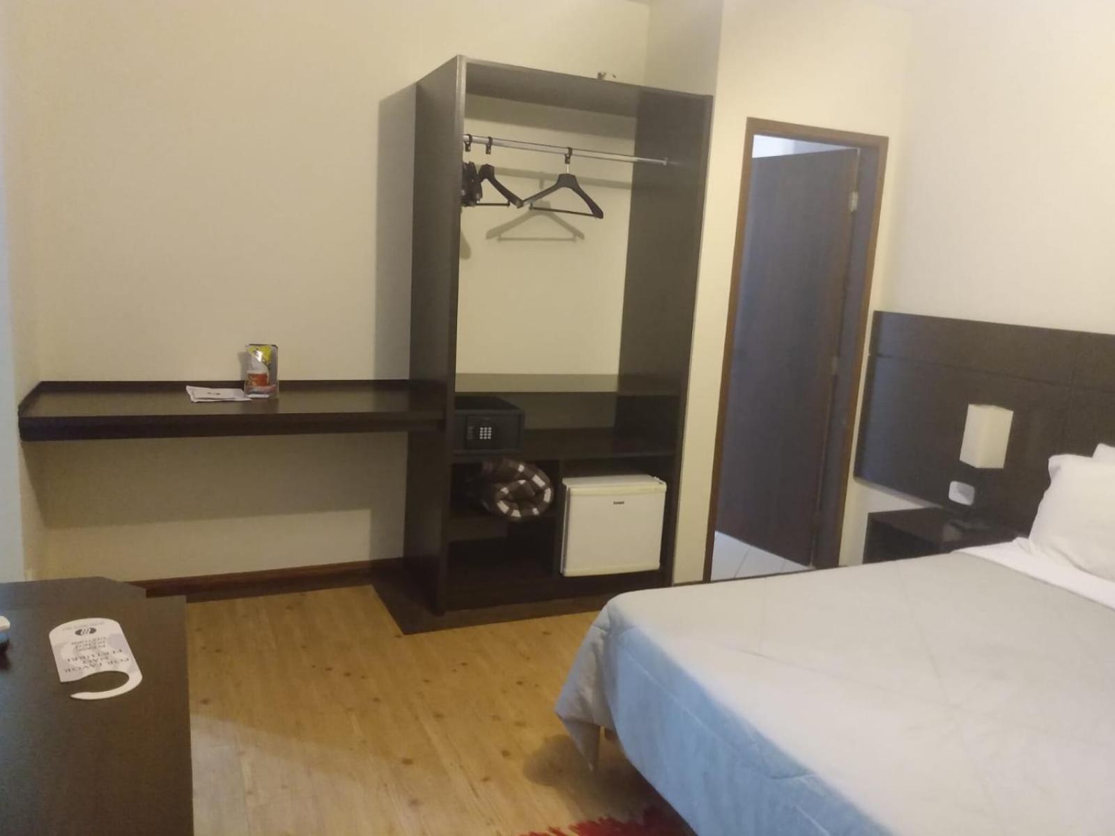Hotel Brisa Rio Jacareí Esterno foto
